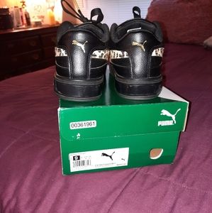 Low top Puma w/ leopard print